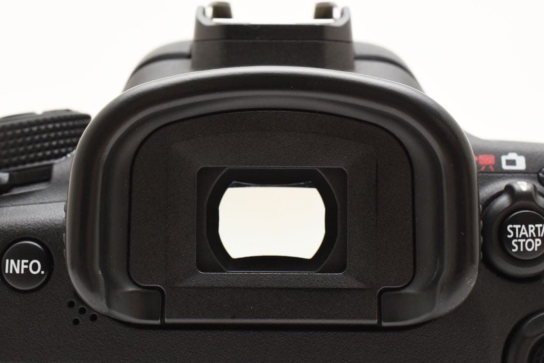 Canon EOS 7D MarkⅡ 標準レンズセット/EF 35-80mm