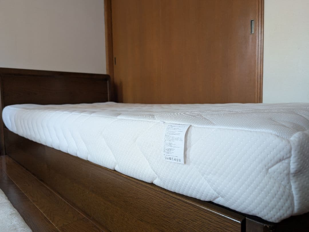 【美品】【送料込み】雲のやすらぎプレミアム　マットレス　シングルサイズ