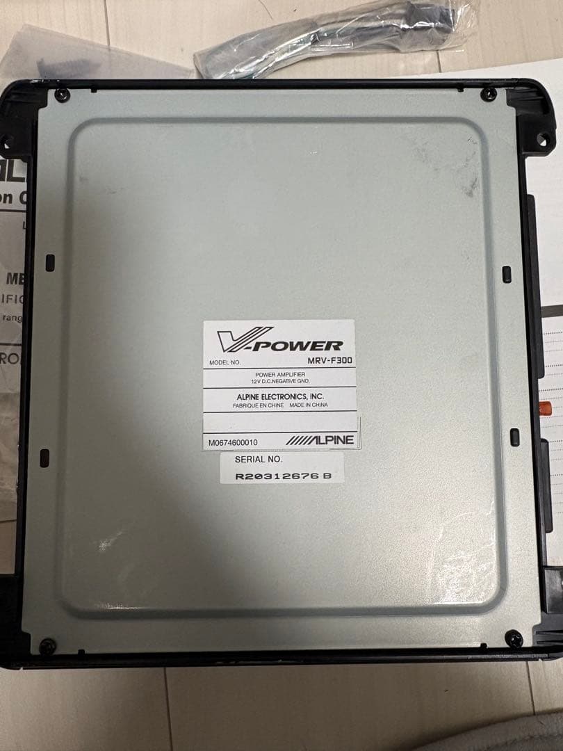 MRV-F300アルパインデジタルパワーアンプ