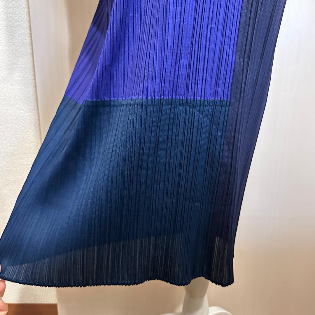 ミッコロバイカラープリーツワンピース（紫・黒）