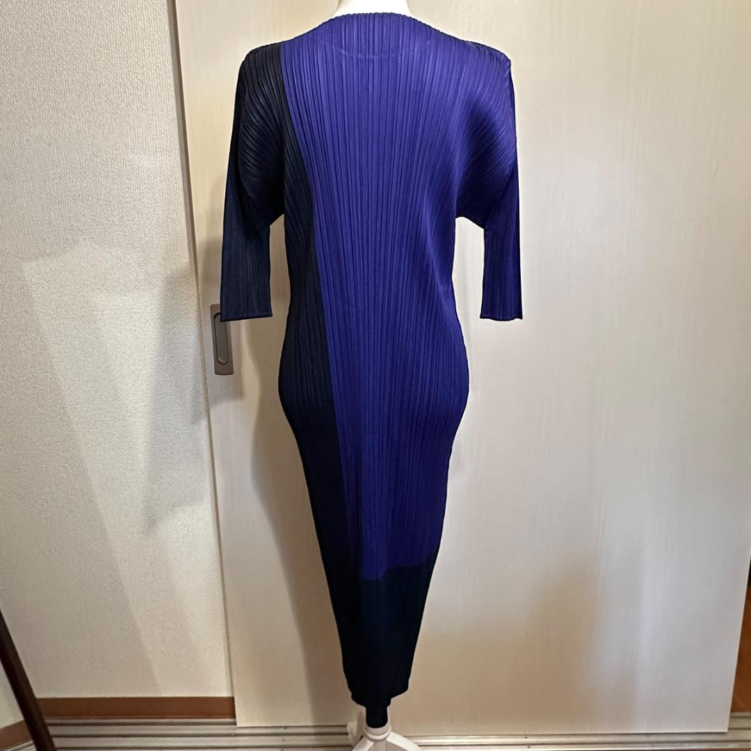 ミッコロバイカラープリーツワンピース（紫・黒）