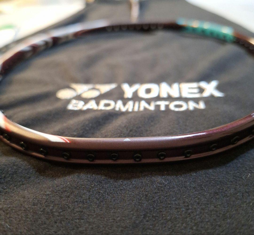 アストロクス　100zz 4UG5 クレナイ