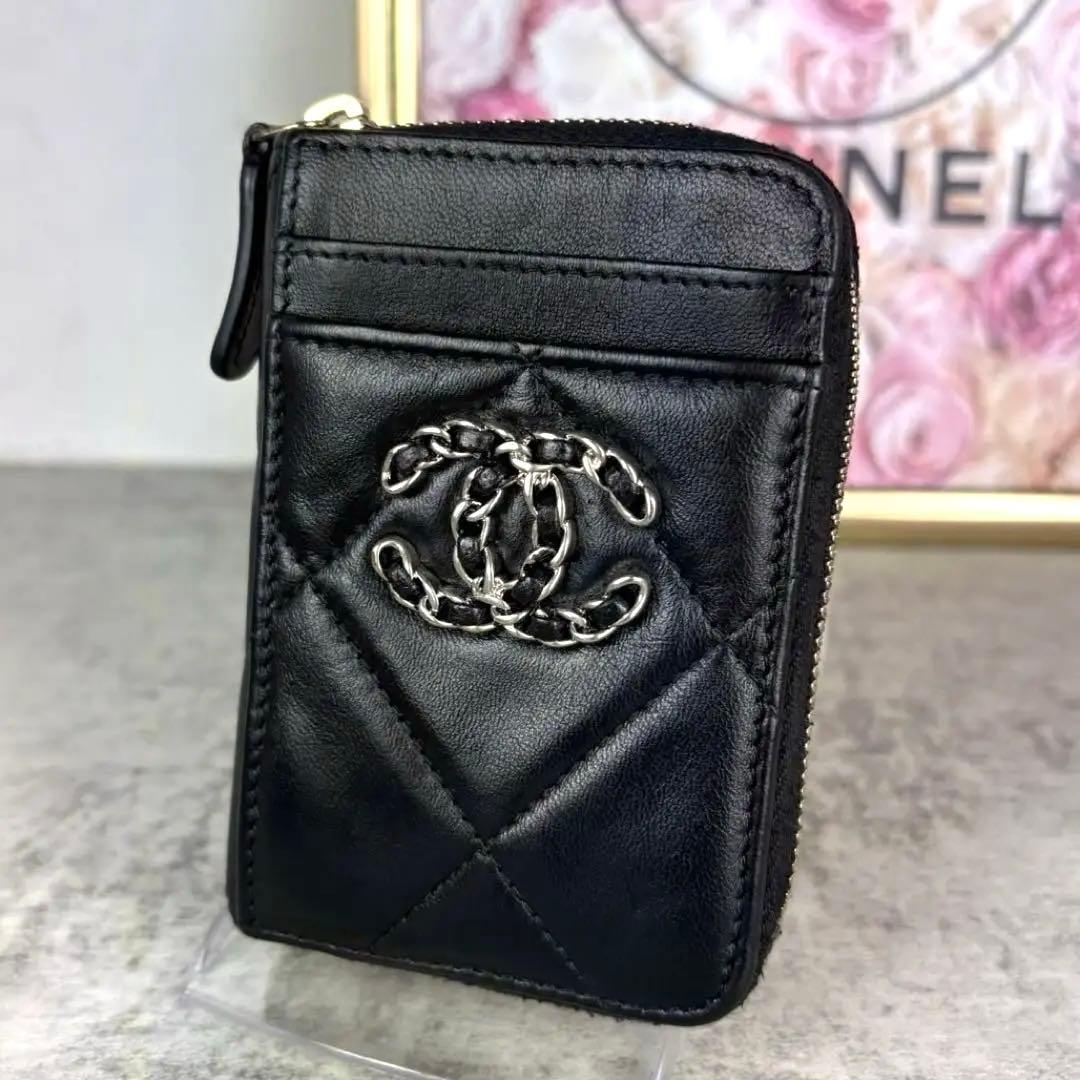 CHANEL 19 ディズヌフ　ケース　フラグメントケース