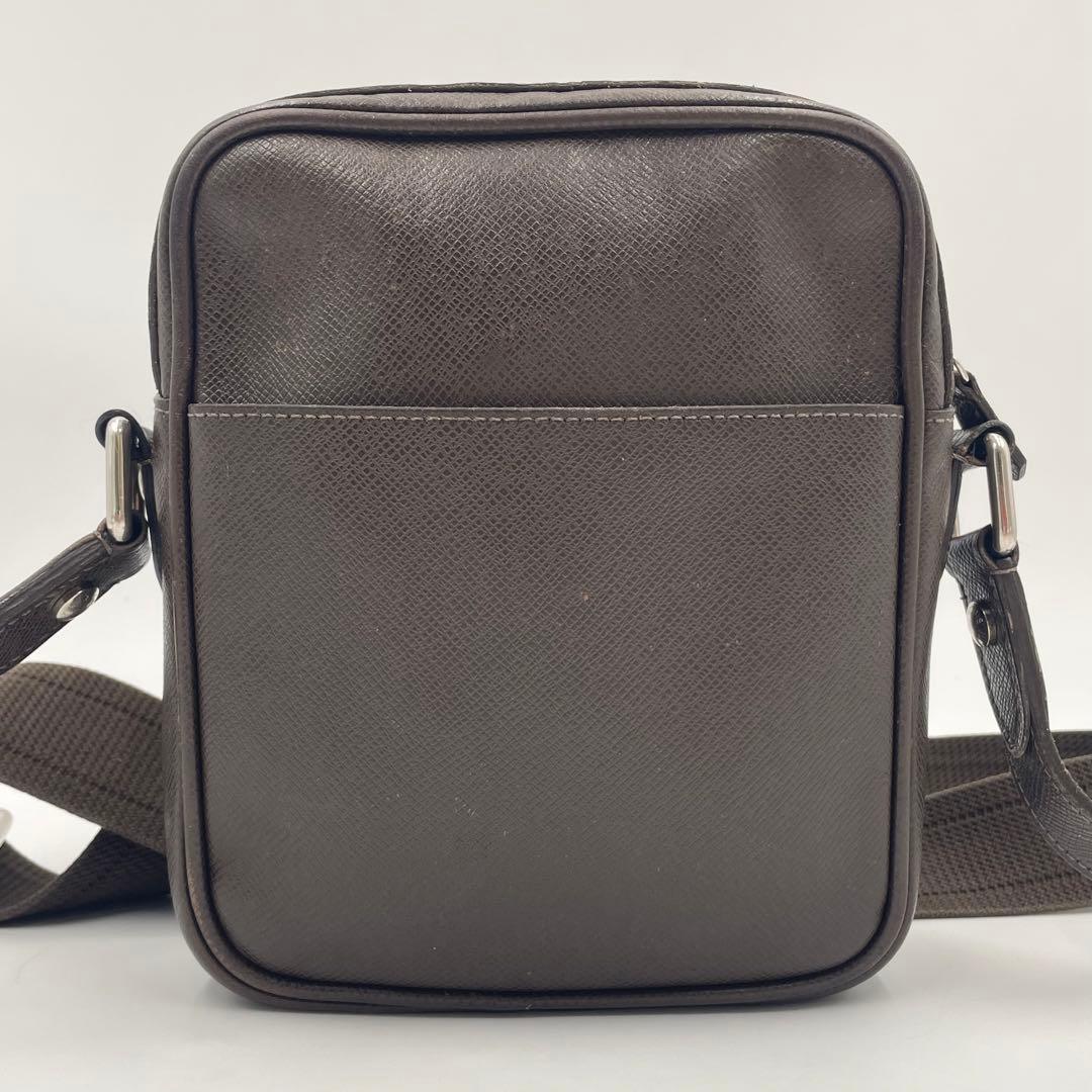 美品✨ルイヴィトン タイガ ディミトリM32462 ショルダーバッグ ブラウン
