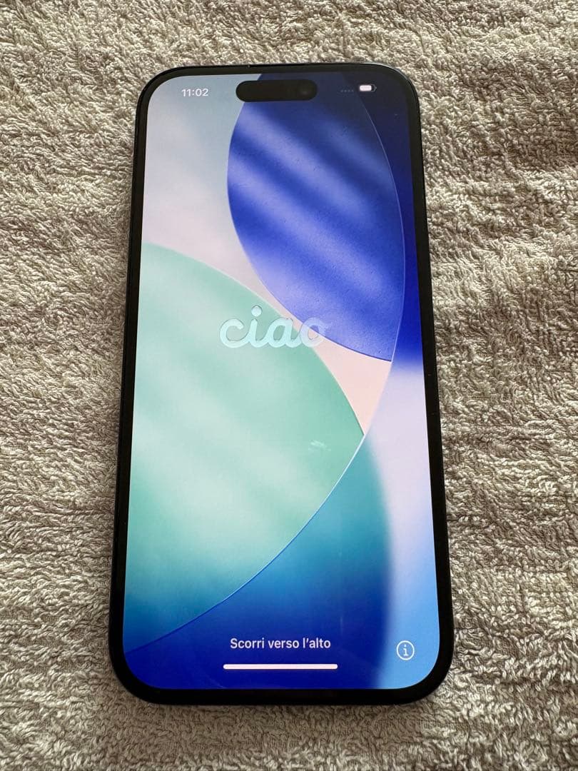 Apple iPhone 15 ブラック 本体　128GB