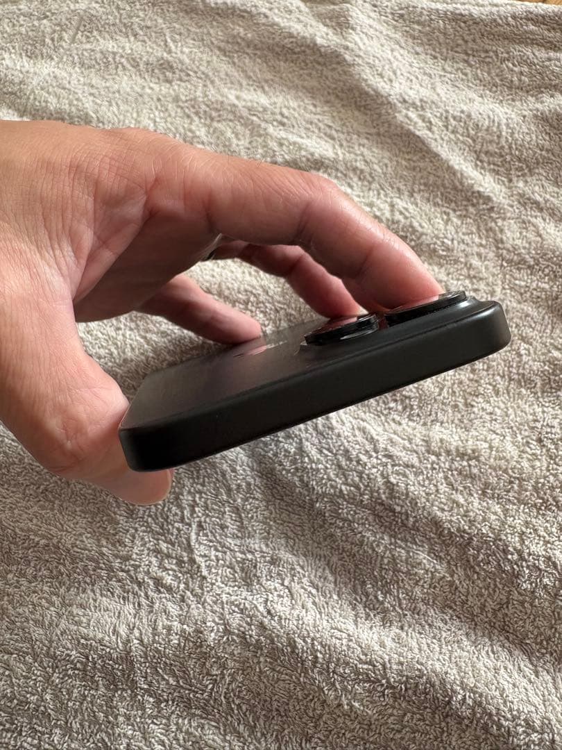 Apple iPhone 15 ブラック 本体　128GB