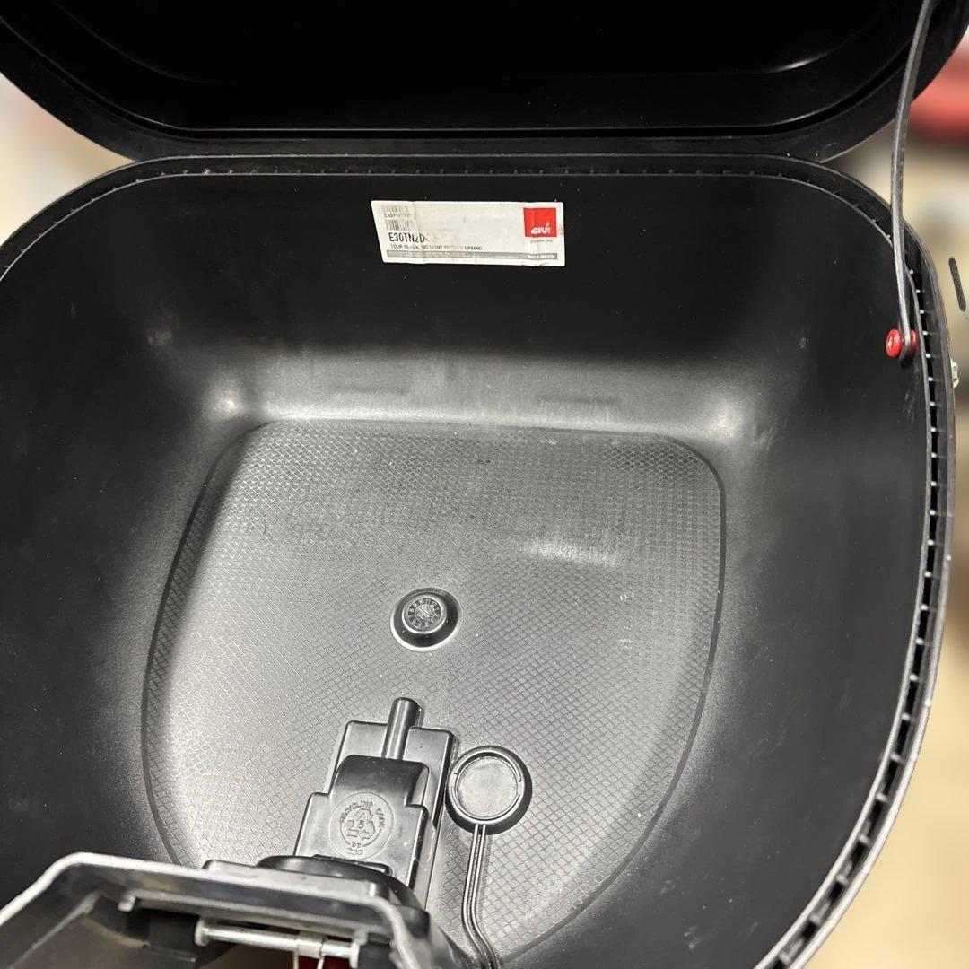 グロムjc92用リヤキャリアとボックスのセット