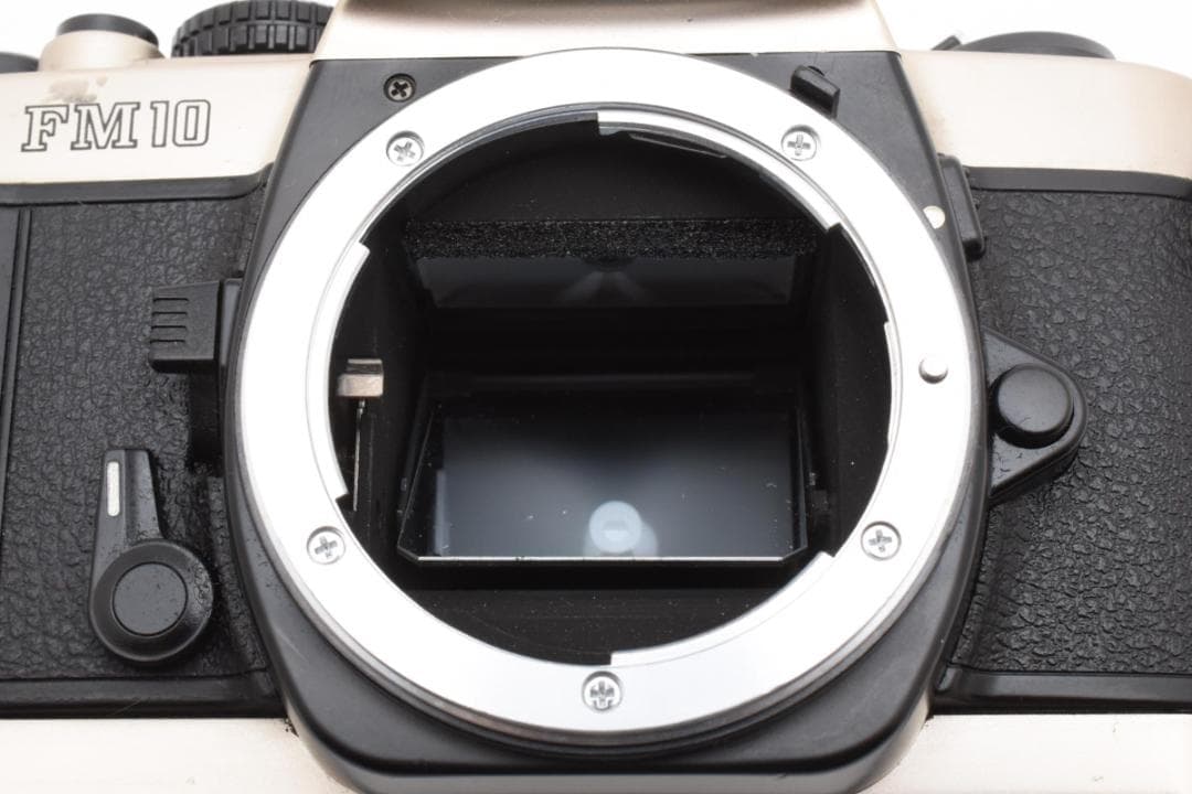 #323★良品★Nikon FM10 ボディ