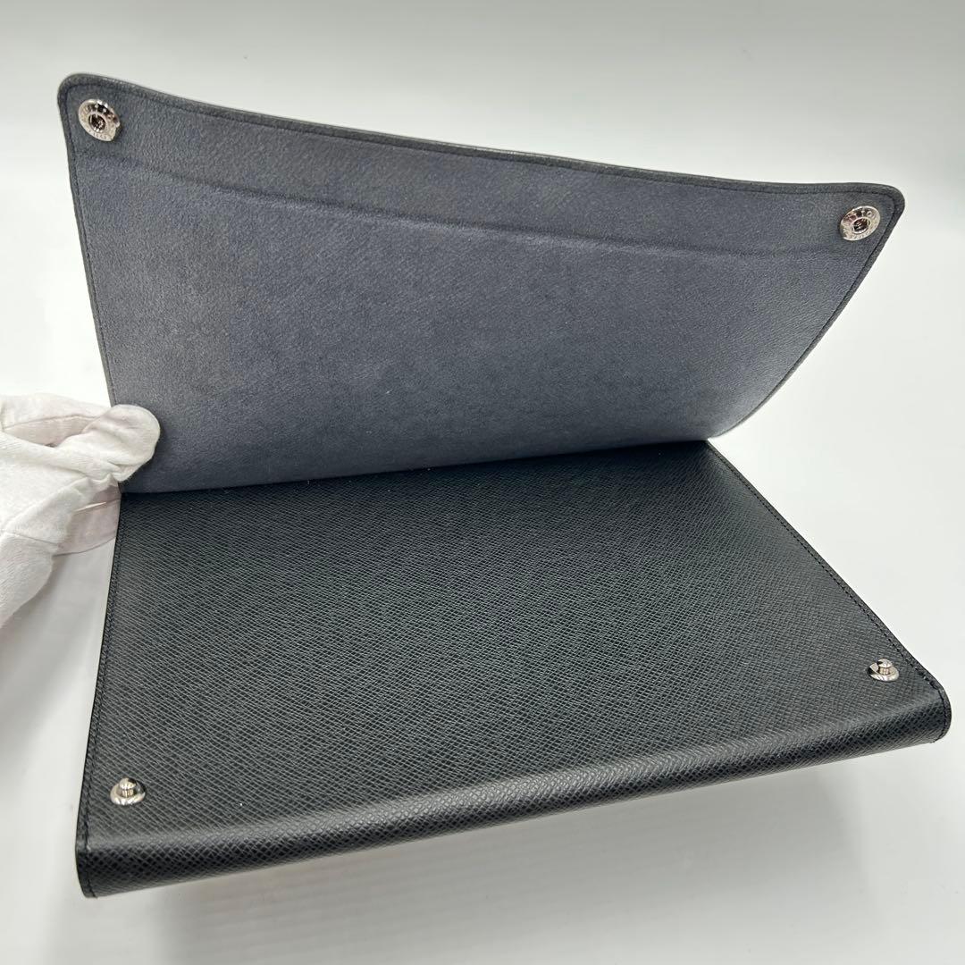 LOUIS VUITTON ルイ ヴィトン タイガ エテュイ iPad ケース