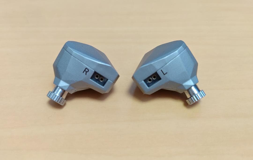 水月雨 (MOONDROP) Kadenz 有線イヤホン