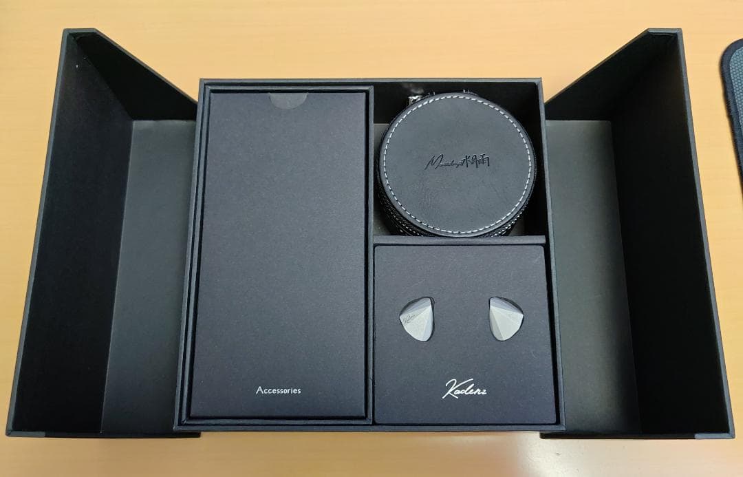 水月雨 (MOONDROP) Kadenz 有線イヤホン