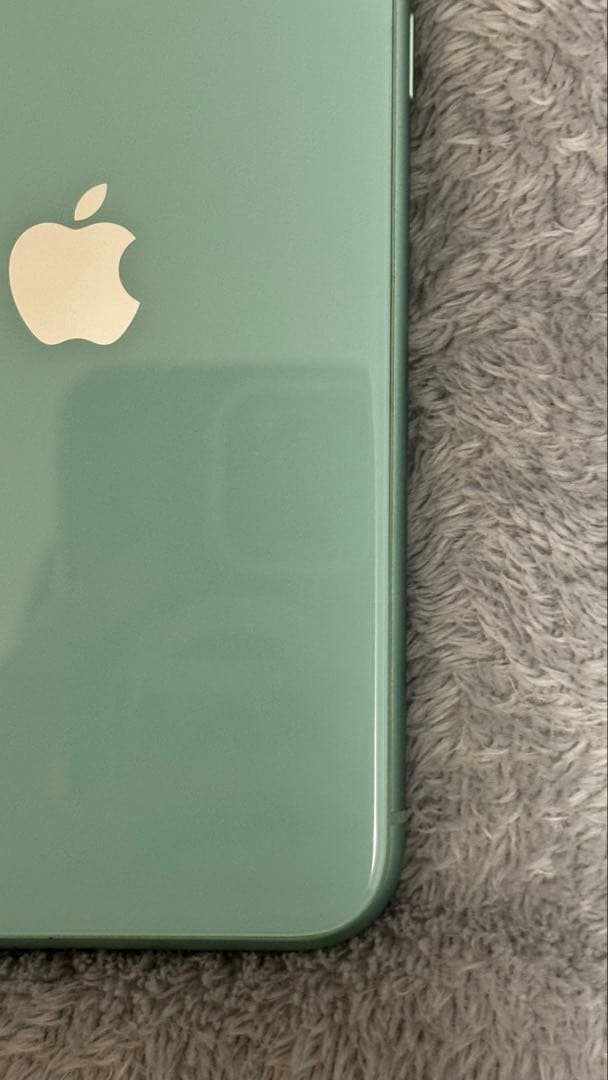 iPhone11 128GB グリーン au SIMロックあり バッテリー93%