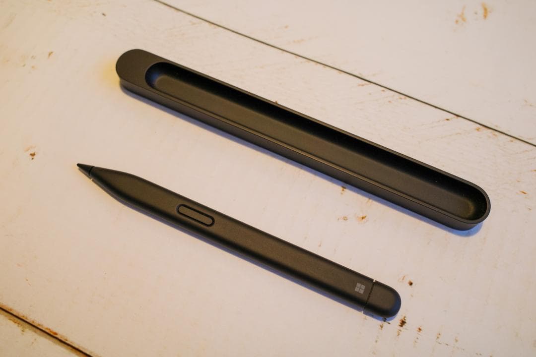 Surface スリムペン2と純正充電器