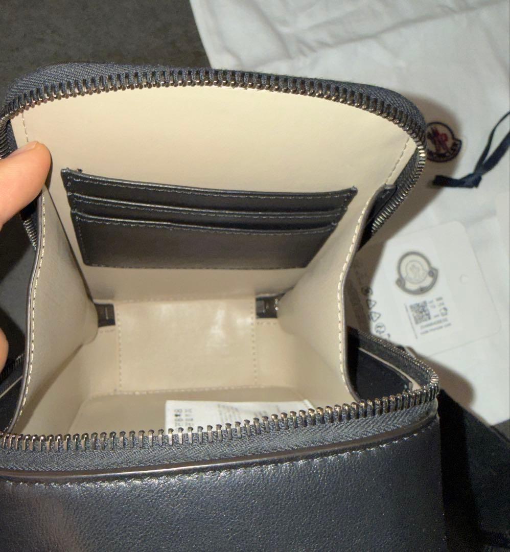 MONCLER レザーショルダーバッグ 使用5日 定価16.2万