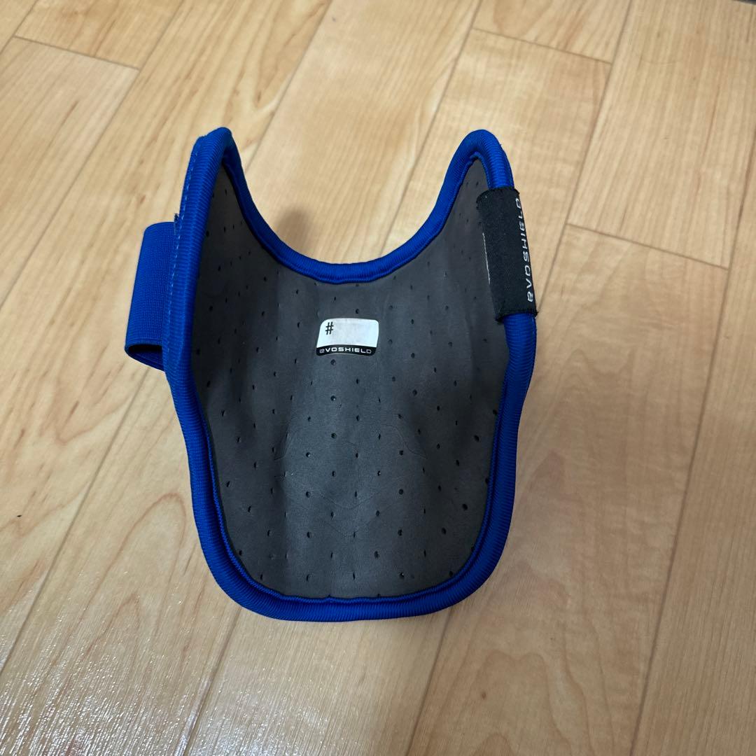 エボシールド　右打者用