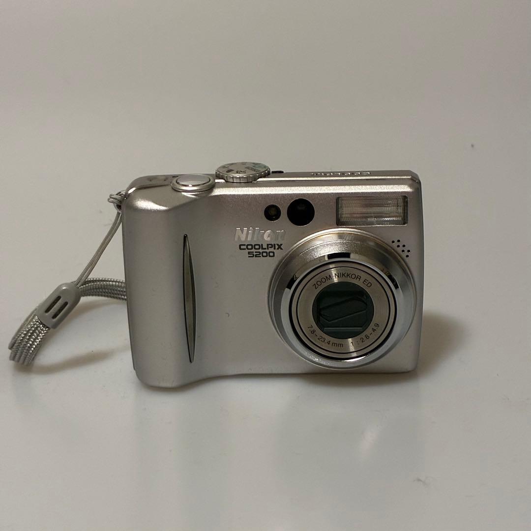 【話題のオールドコンデジ！/作例付】Nikon COOLPIX 5200