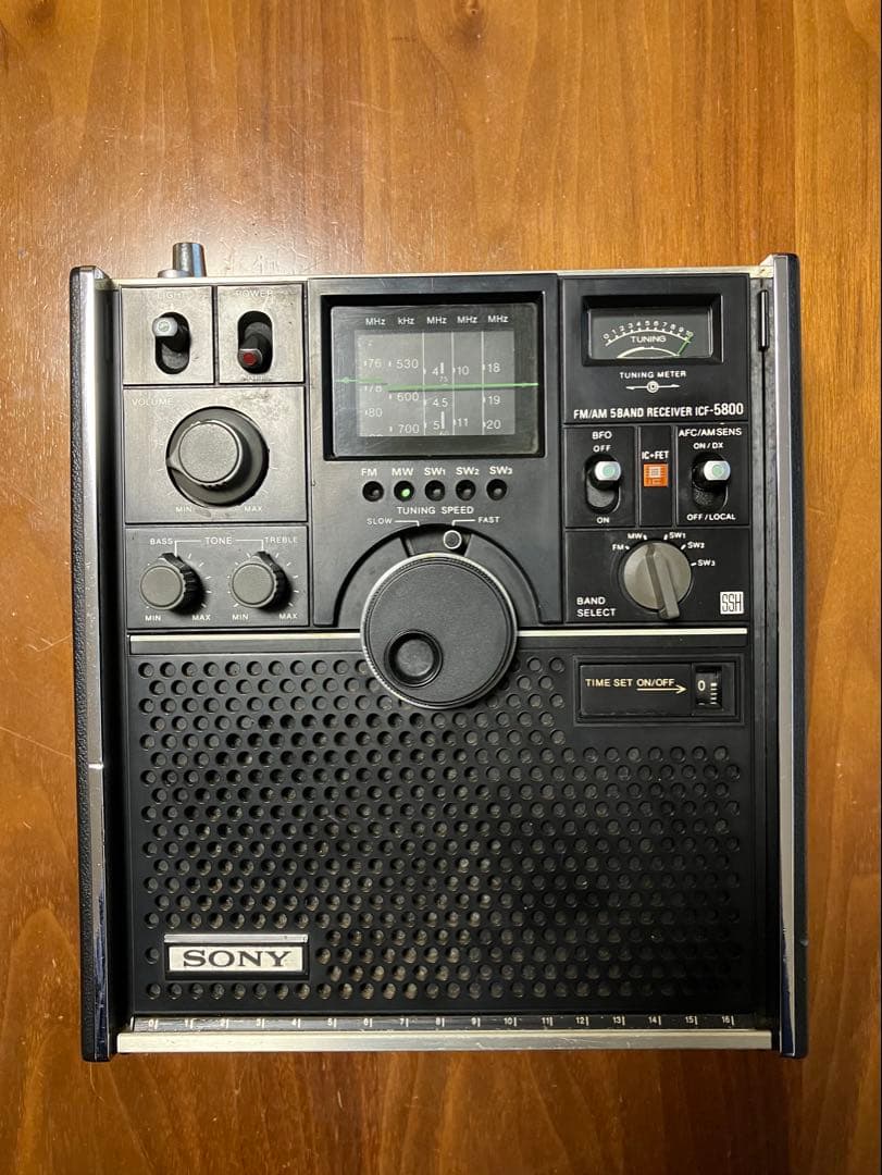 ソニースカイセンサーICF5800 BCLラジオ　ジャンク品