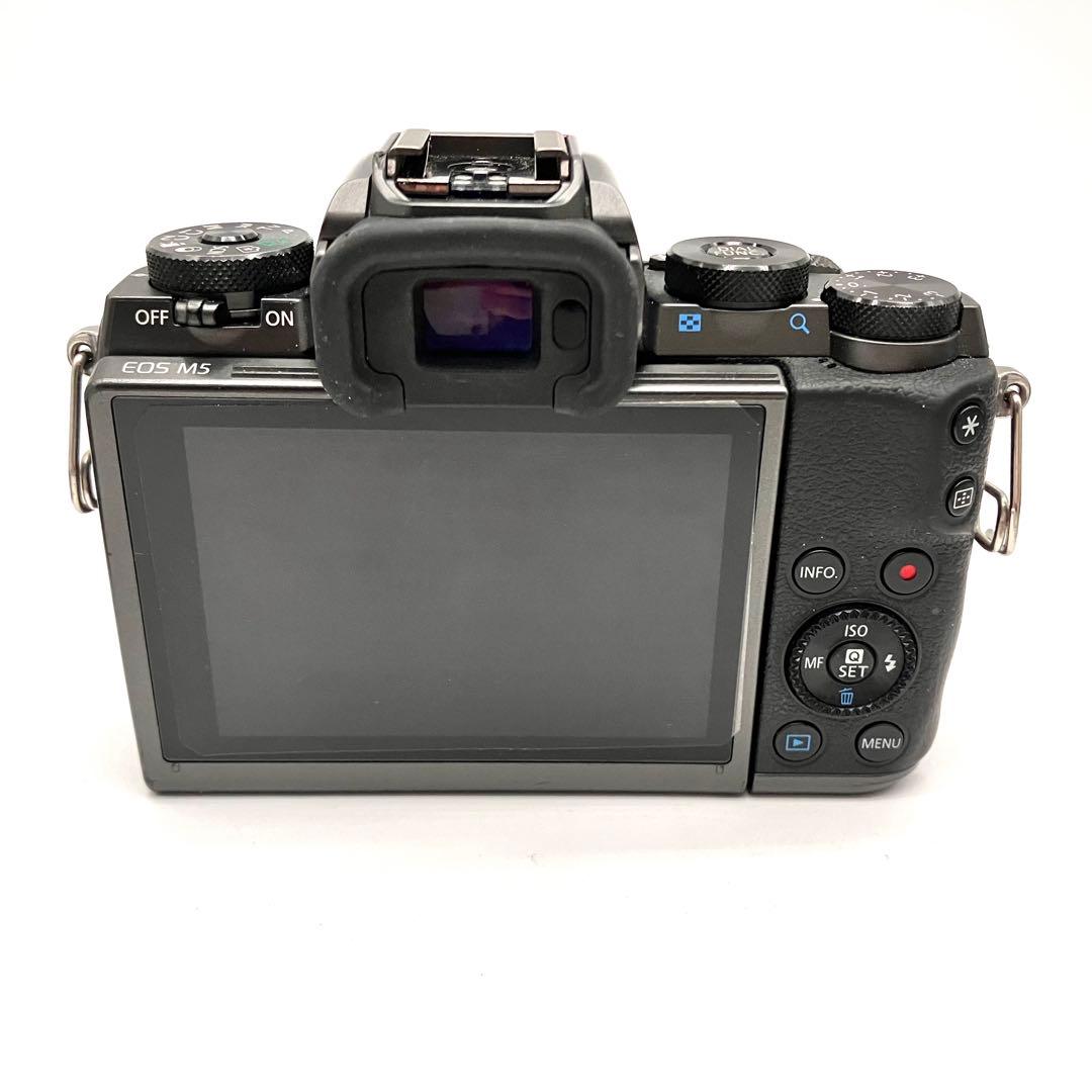 Canon EOS M5 18-55mmSTMレンズキット ブラック