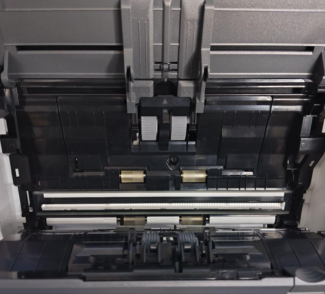 たまった書類を一気にスキャン 富士通 ScanSnap iX1500（白）使用少