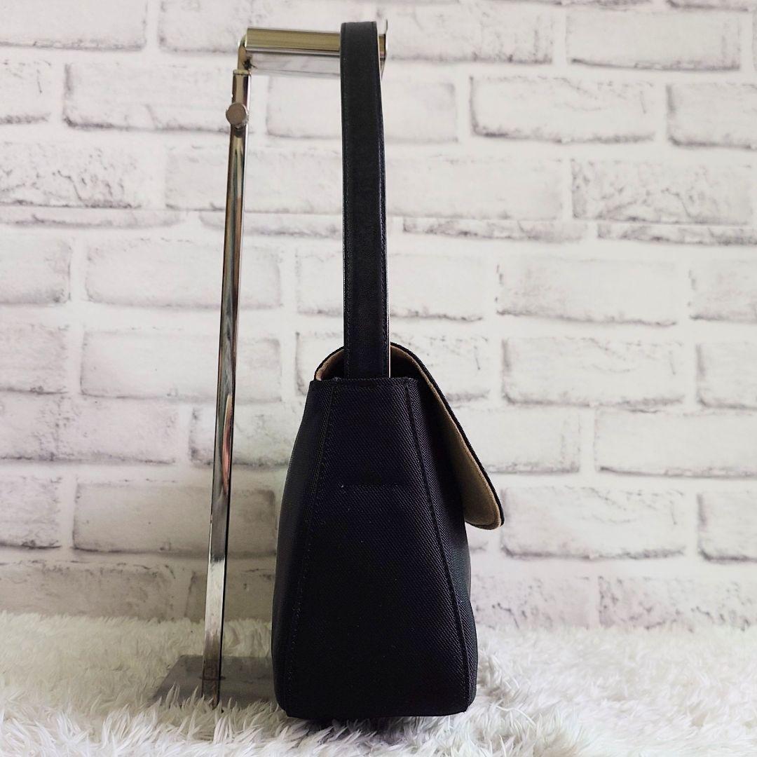 美品 ジバンシィ ポーチ付き ショルダーバッグ 4Gロゴ ブラック ワンショル