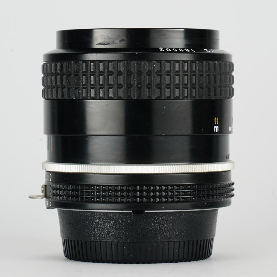 自然な光と空気感を残す Nikon Ai Nikkor 35mm F2 582