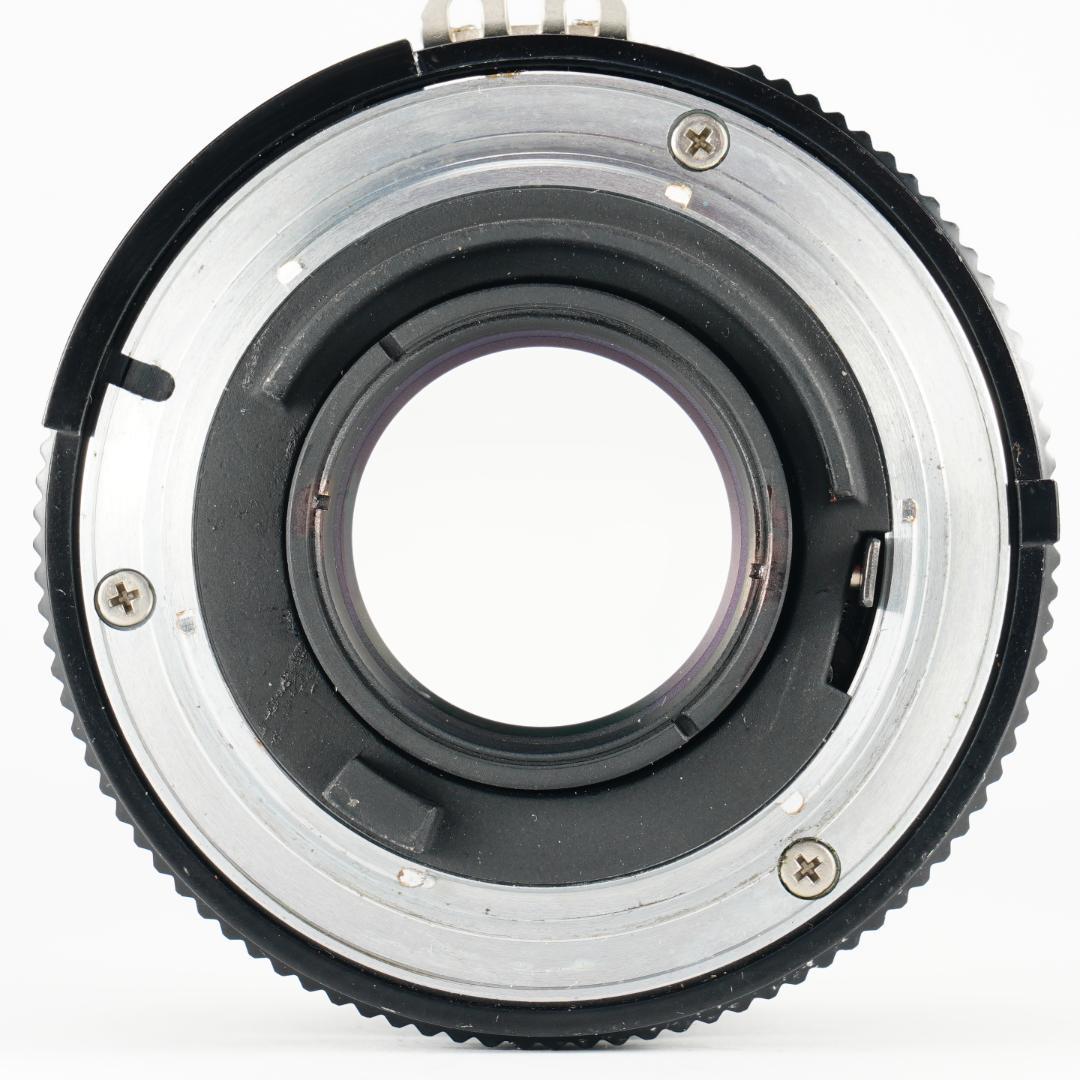 自然な光と空気感を残す Nikon Ai Nikkor 35mm F2 582