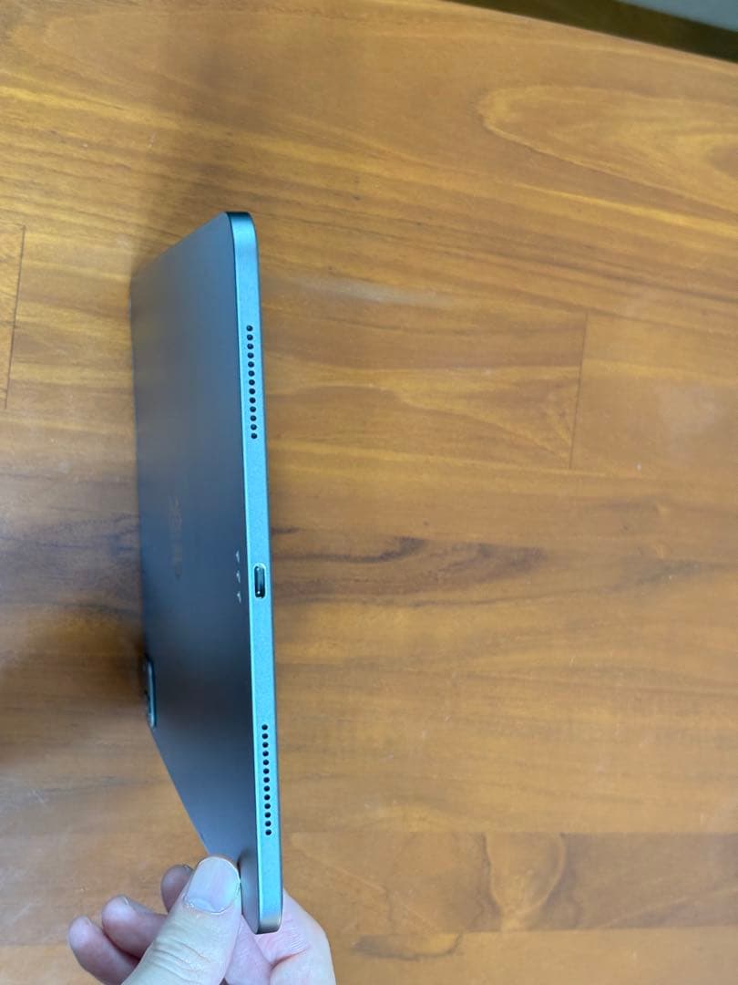 【美品】11インチ iPad Pro(第二世代) Wifiモデル