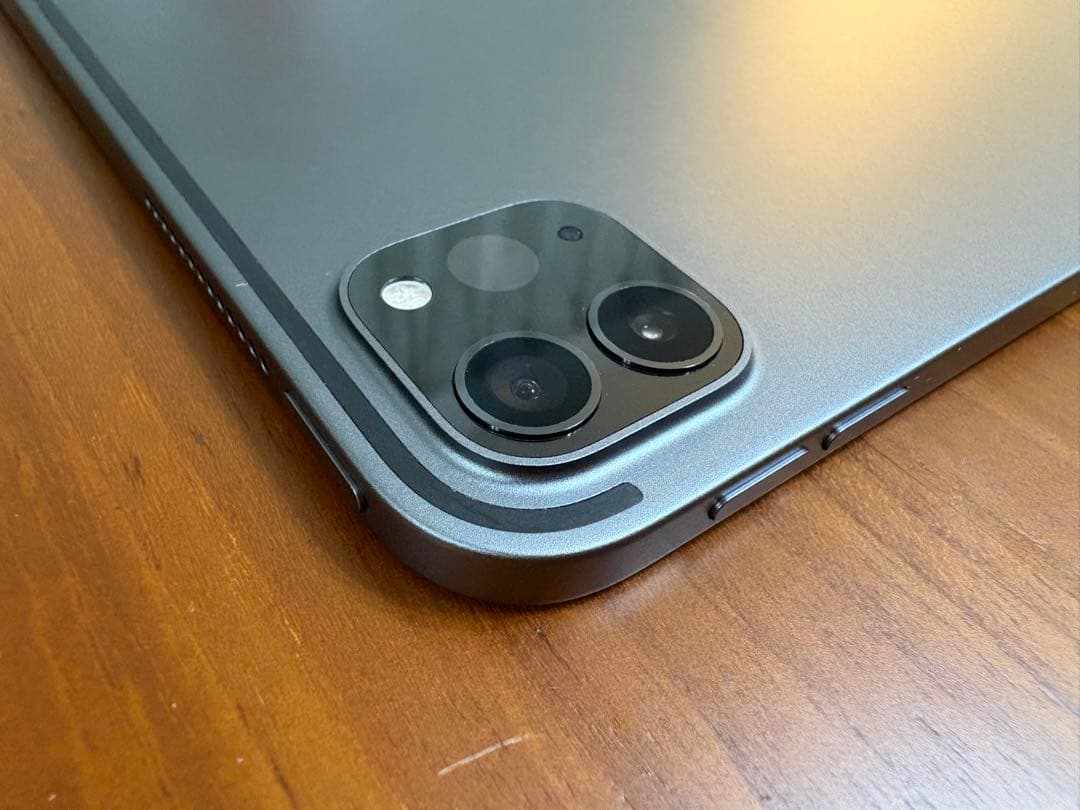 【美品】11インチ iPad Pro(第二世代) Wifiモデル