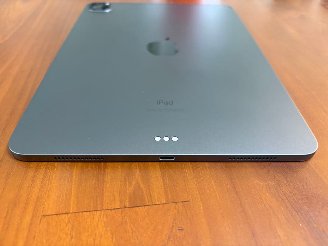 【美品】11インチ iPad Pro(第二世代) Wifiモデル