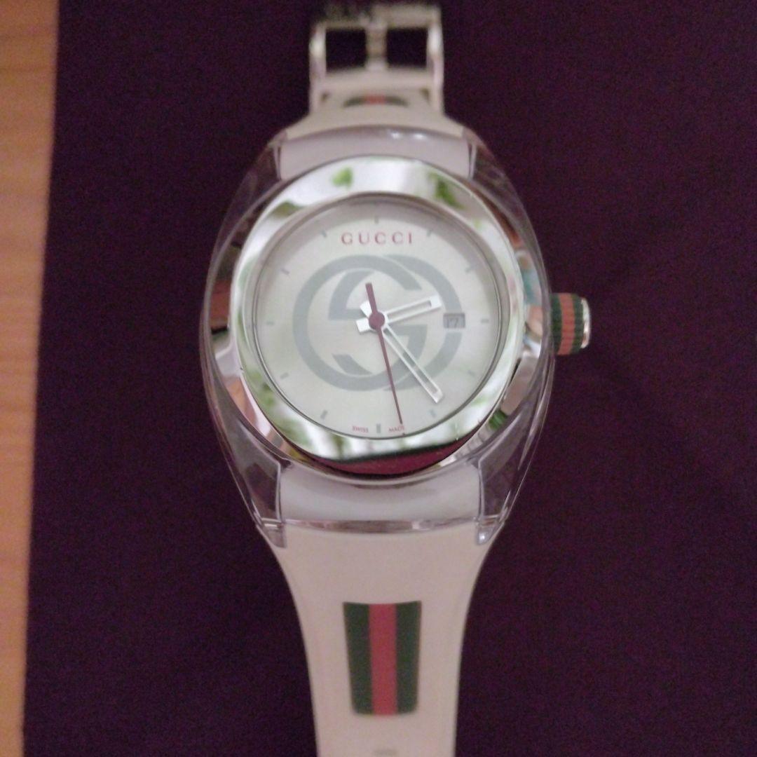 GUCCI　ラバー時計