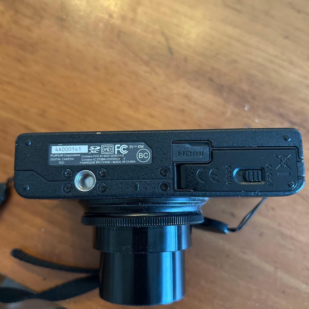 難あり　Fujifilm XQ1 コンパクトデジタルカメラ