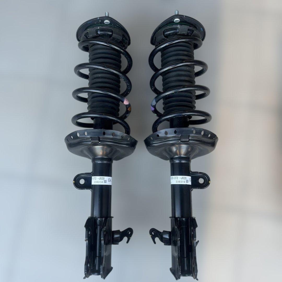 くぼたけいステップワゴン　純正　サスペンションキット ブラック