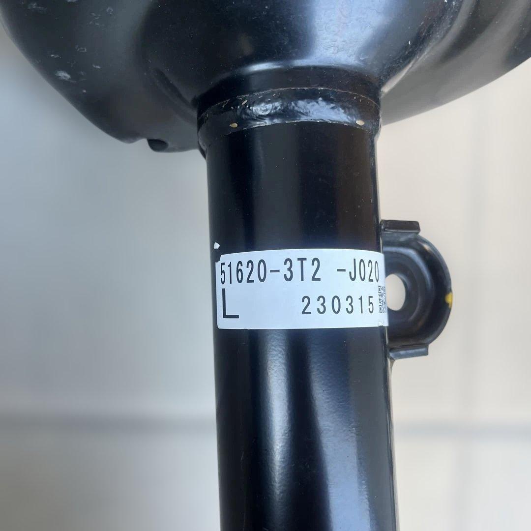 くぼたけいステップワゴン　純正　サスペンションキット ブラック