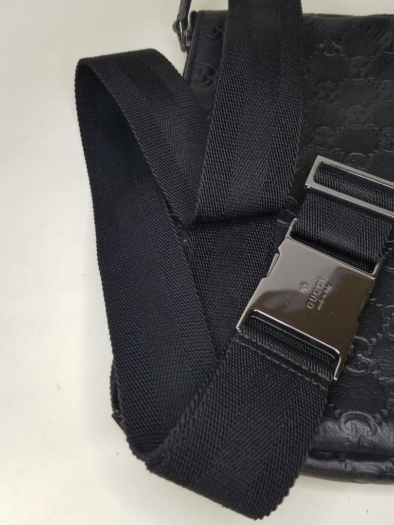 グッチ ブラウン グッチッシマ ベルトバッグ ブラック
