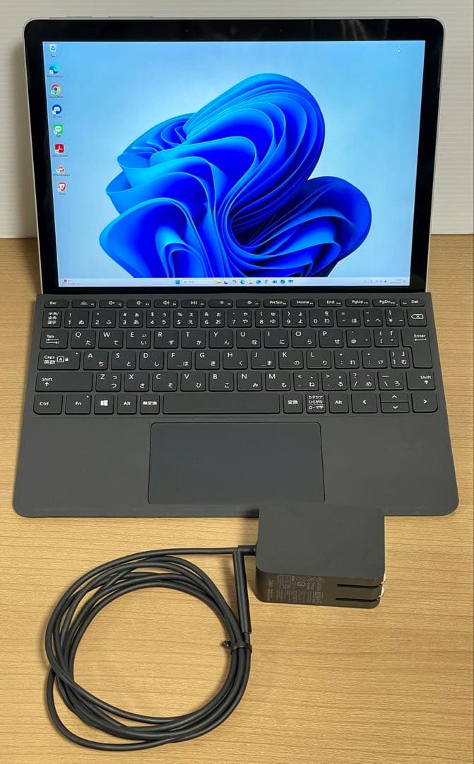 マイクロソフト Surface Go3／メモリ8GB／SSD128GB