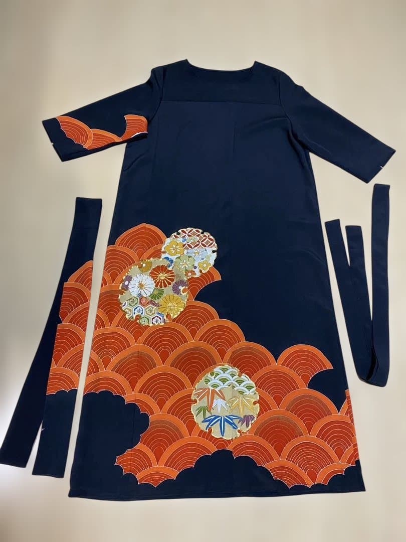 《LL 125cm》黒留袖リメイク ヨーク切り替え 七分袖 ワンピース