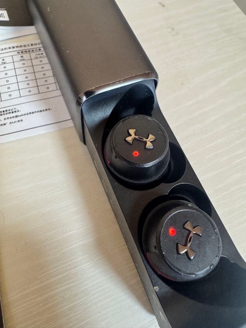 Under Armour JBL ワイヤレスイヤフォン