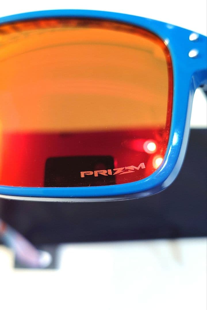 Oakley Holbrook サングラス 青/赤 ケース付き