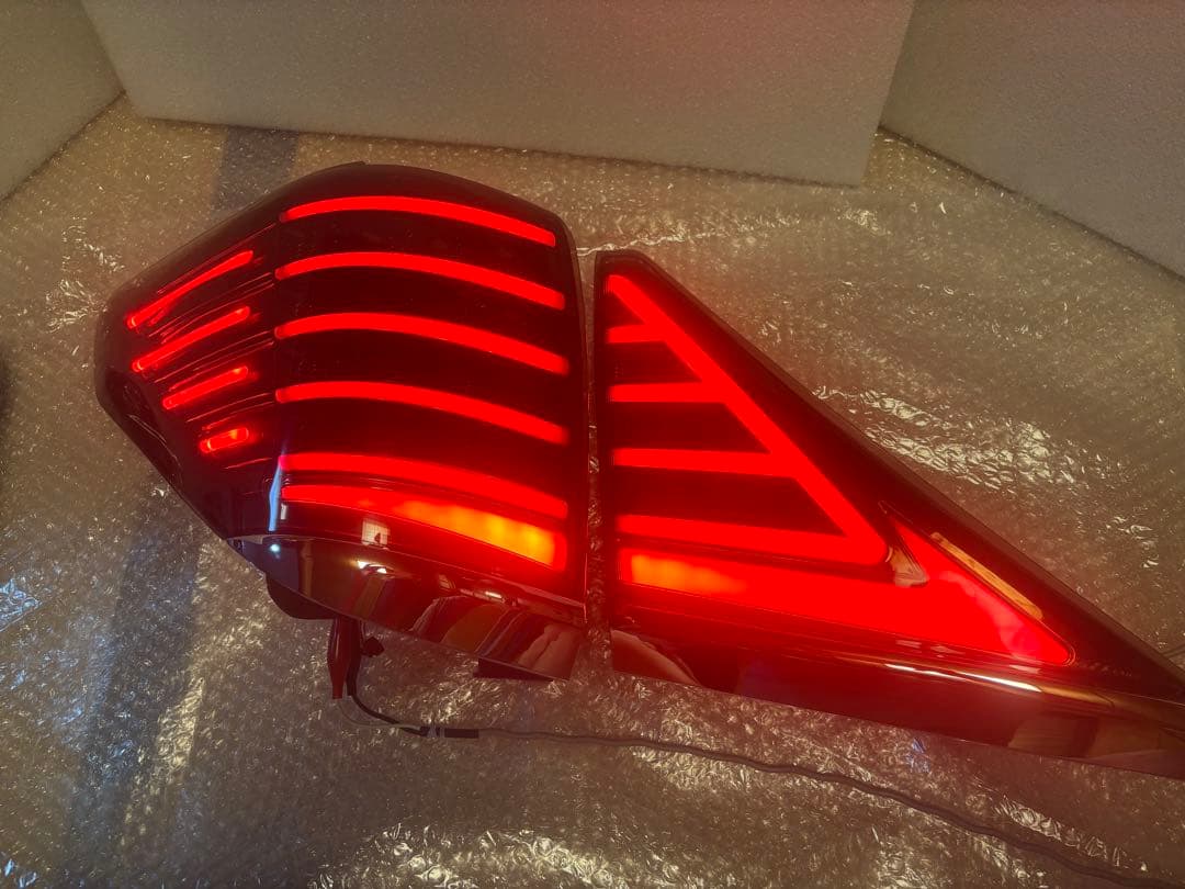 ★美品★ヴァレンティ テールランプ valenti REVO ヴェルファイア★