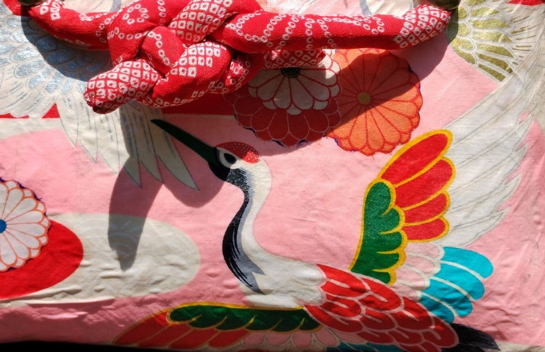 一閑張りバッグ 　鶴、花　華やか　赤　ピンク　緑　縮緬　ハンドメイド