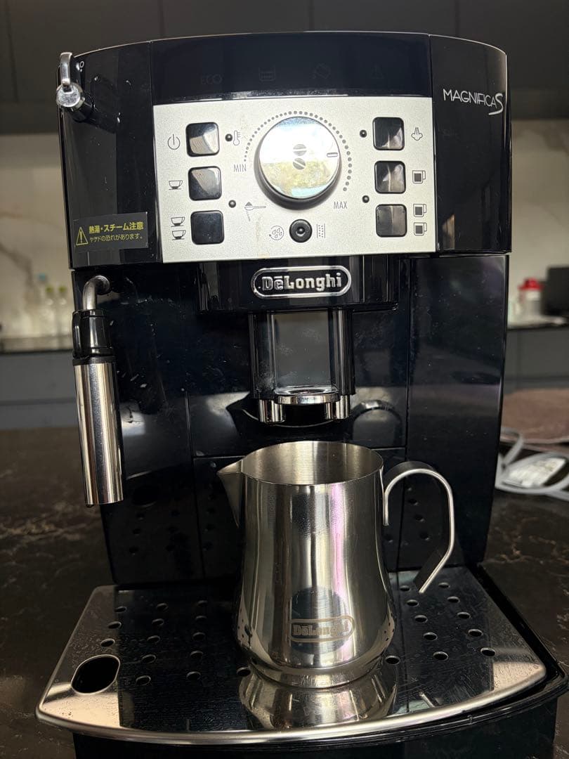 デロンギ　Magnifica S ECAM22112 コーヒー　マグニフィカS