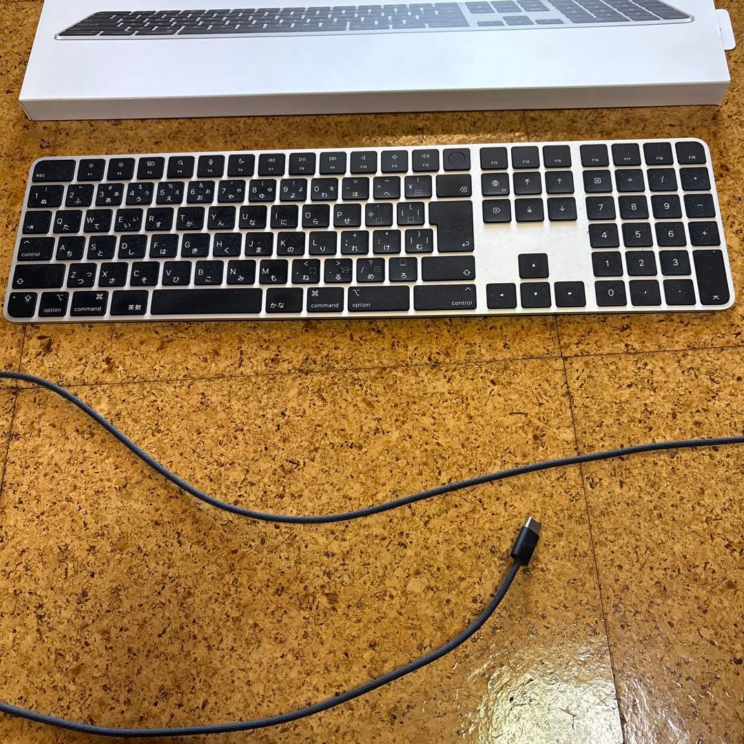 TouchID付きMagic Keyboard