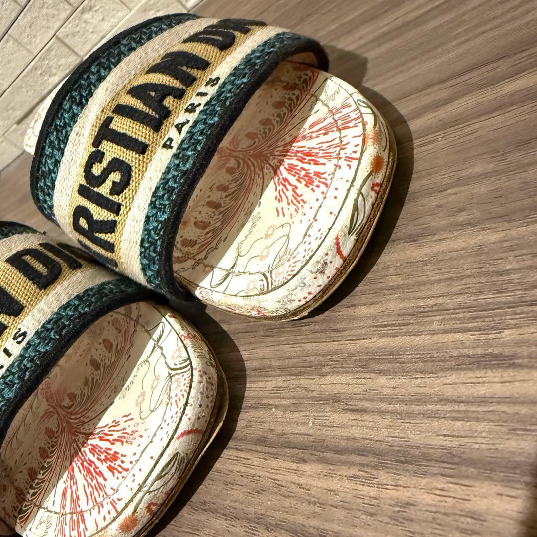 Christian Dior ロゴ入りサンダル