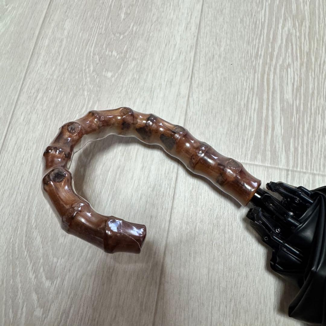 【芦屋ロサブラン】2段折り フリル 曲がり竹手元　ネイビー×アイボリー