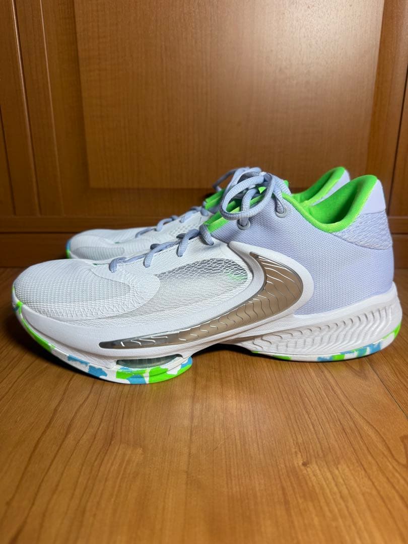 NIKEヤニスズームフリーク4 28センチ