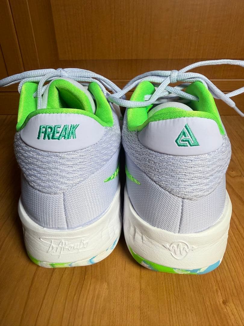 NIKEヤニスズームフリーク4 28センチ