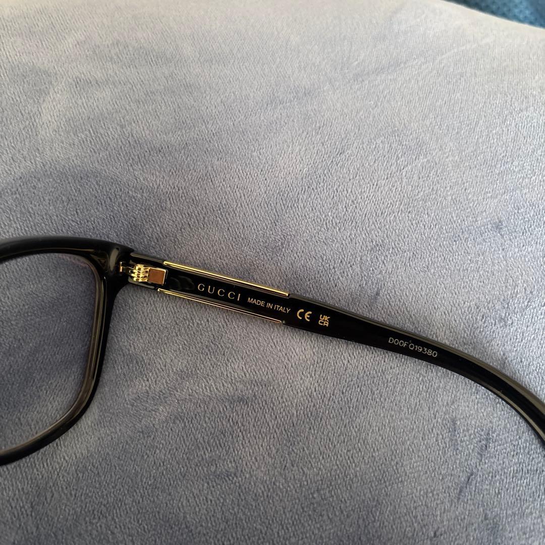 GUCCI GG0061S ブラックオーバル眼鏡