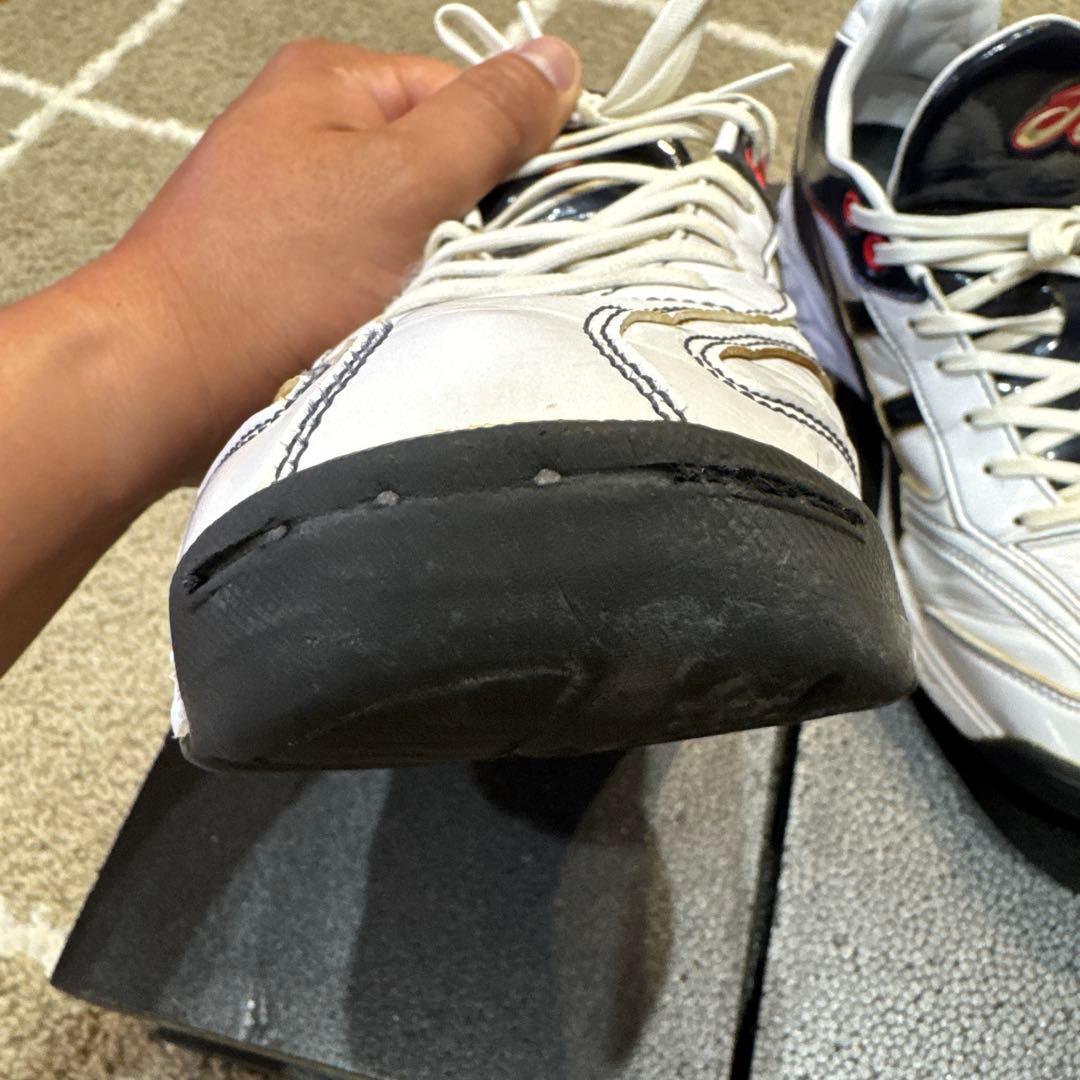 アシックス ゴールドステージトレーニングシューズ ホワイト/ネイビー/レッド