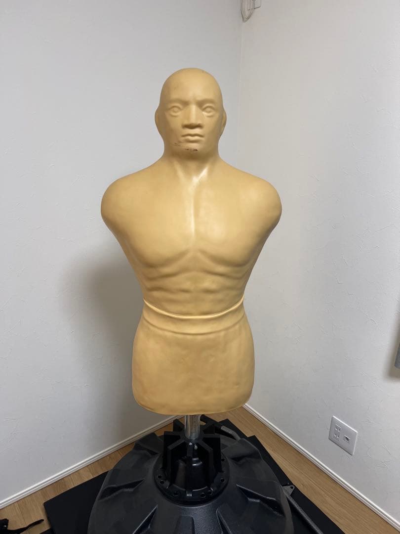 人型　サンドバッグ　ボブ