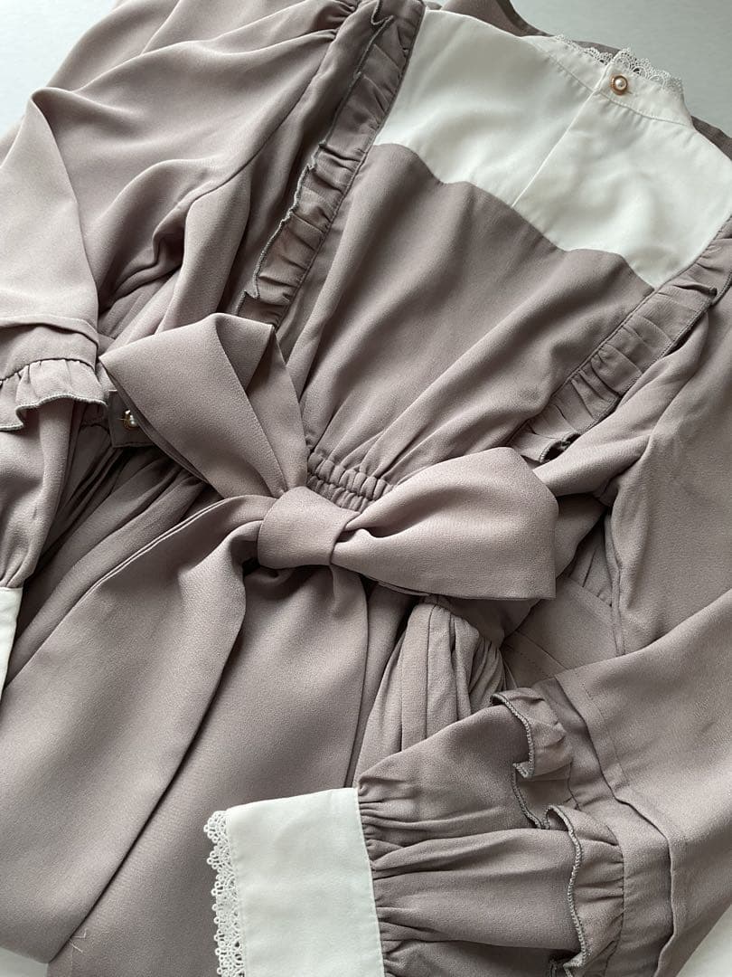 axes femme kawaii アンティークドールワンピース　グレー